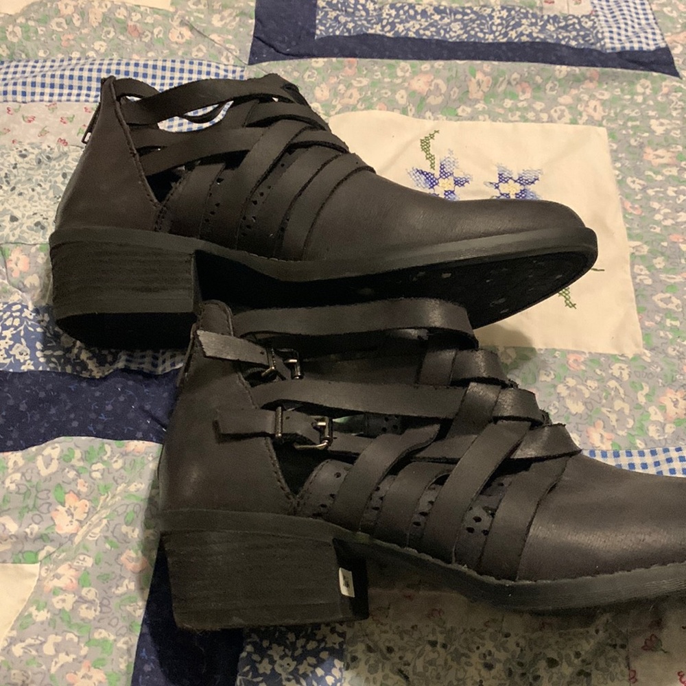 Black boots